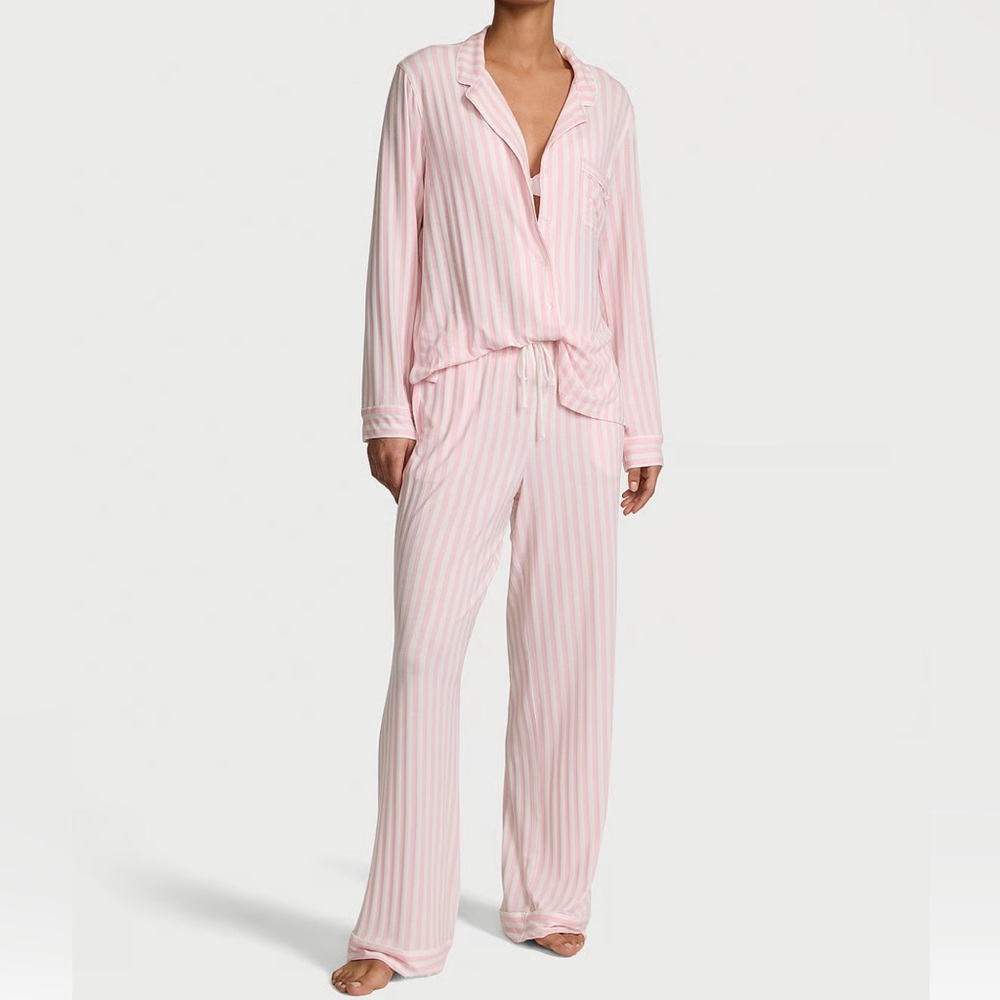 Victoria’s Secret Pink and White Pajamas